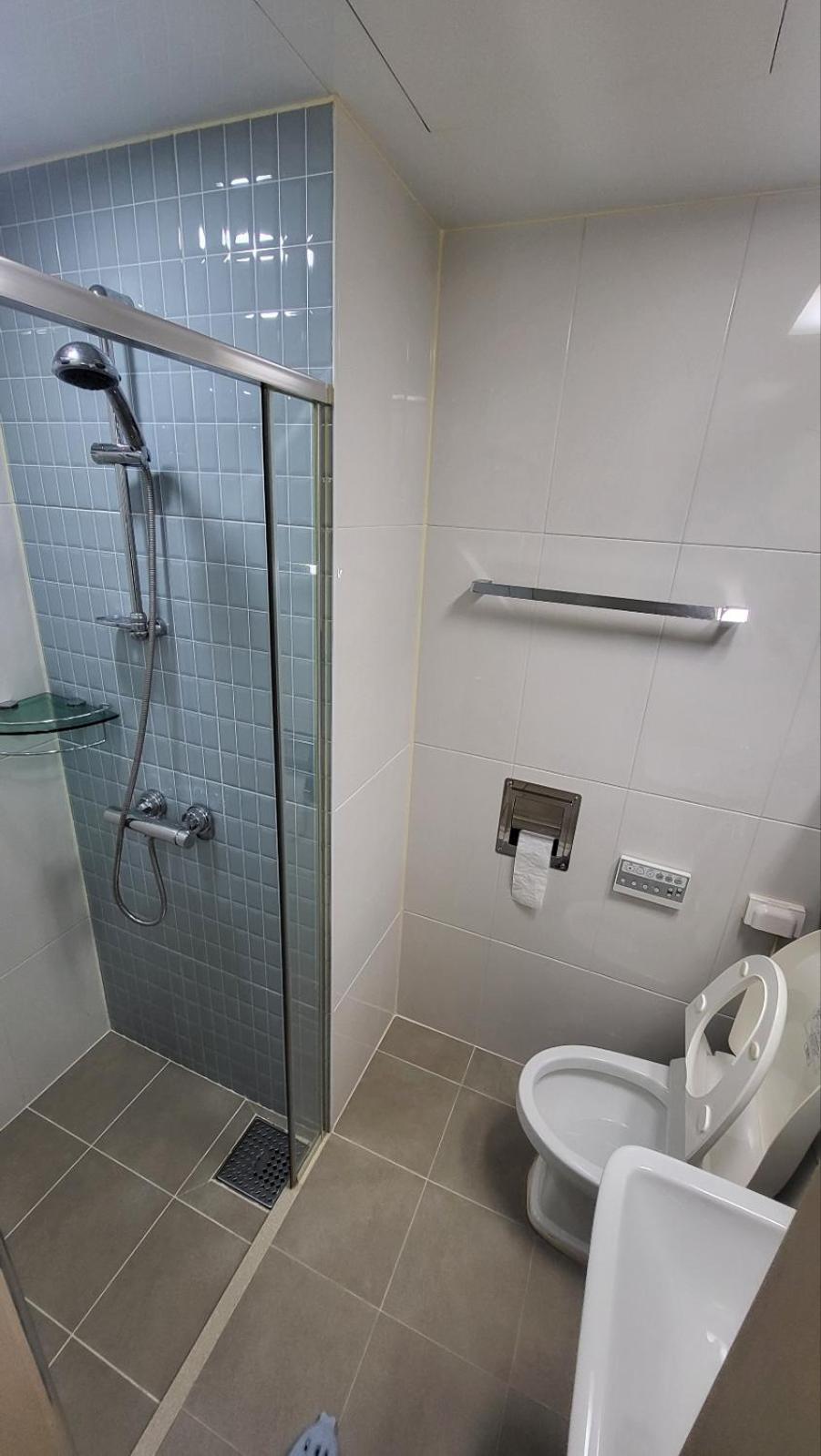 2608 # Gangnam Urban Vogue Suites#sinnonhyeon Stn Exit 9, 1-min #top-rated Unit # All-new Furniture & Peaceful Vibe Apartment *