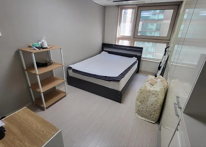2608 # Gangnam Urban Vogue Suites#Sinnonhyeon Stn Exit 9, 1-Min #Top-Rated Unit # All-New Furniture & Peaceful Vibe