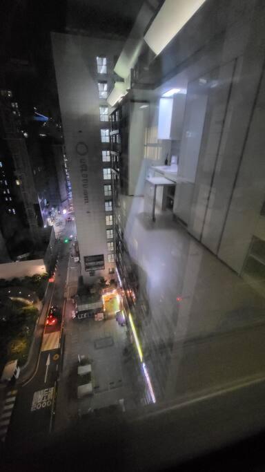 公寓 2608 # Gangnam Urban Vogue Suites#sinnonhyeon Stn Exit 9, 1-min #top-rated Unit # All-new Furniture & Peaceful Vibe